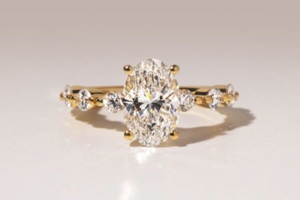 2 Carat diamond ring oval cut